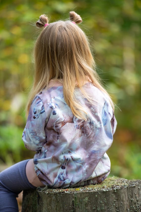 FLYING HIGH -college lila